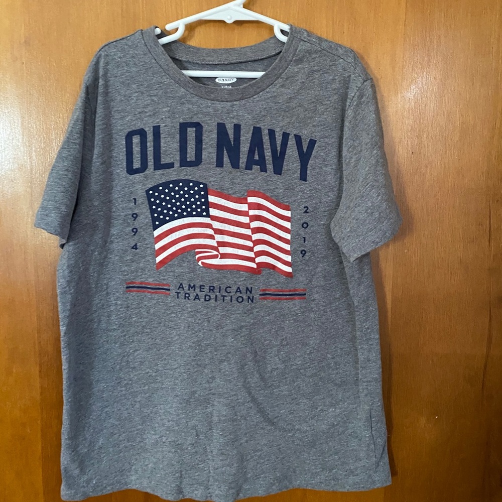 Old Navy Large Flag T-shirt